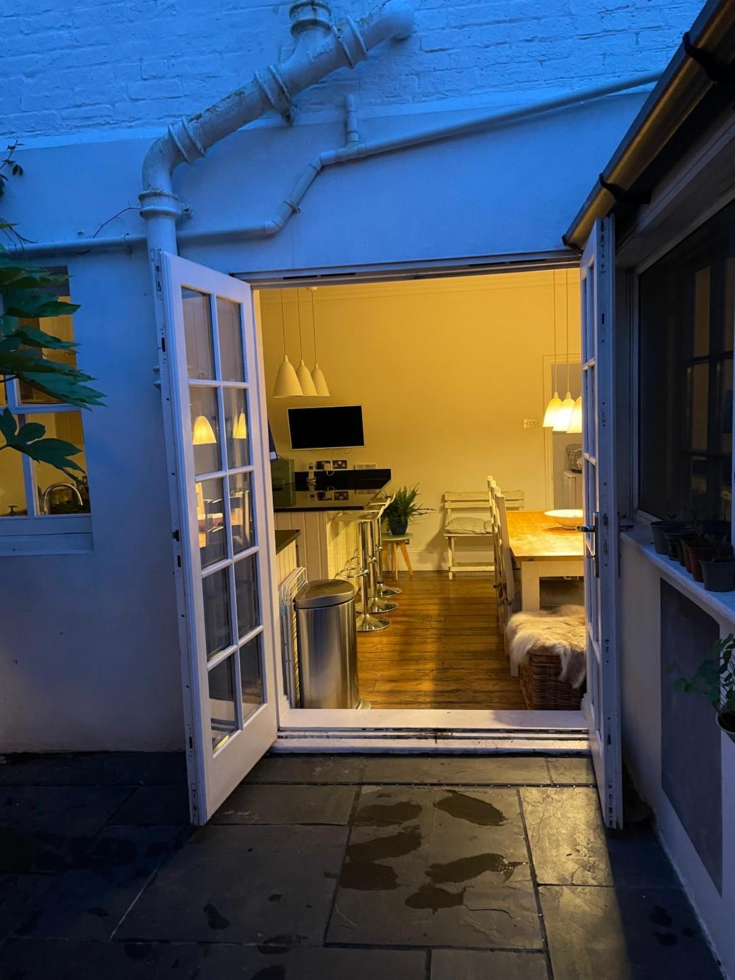 3 Bed Home Sleeps 6 Free Parking 브라이턴 외부 사진